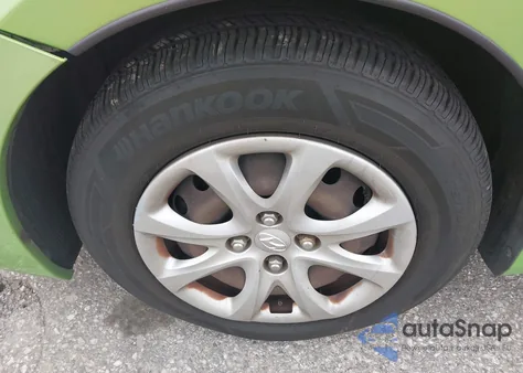 2012 Hyundai Accent Gs z USA, uszkodzony, nr VIN KMHCT5AE2CU052993